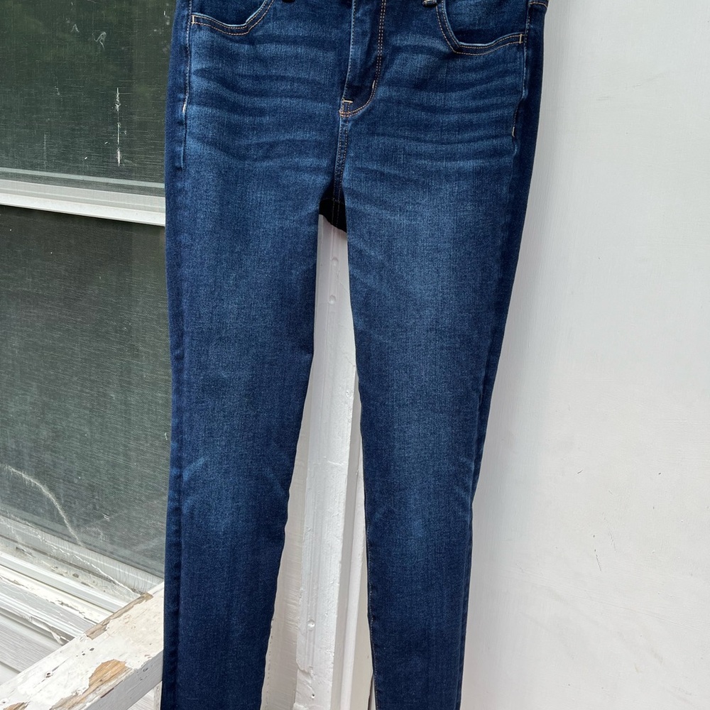 American eagle skinny jeans, dark wash ,stretch jeans, women’s jeans, mid-rise.